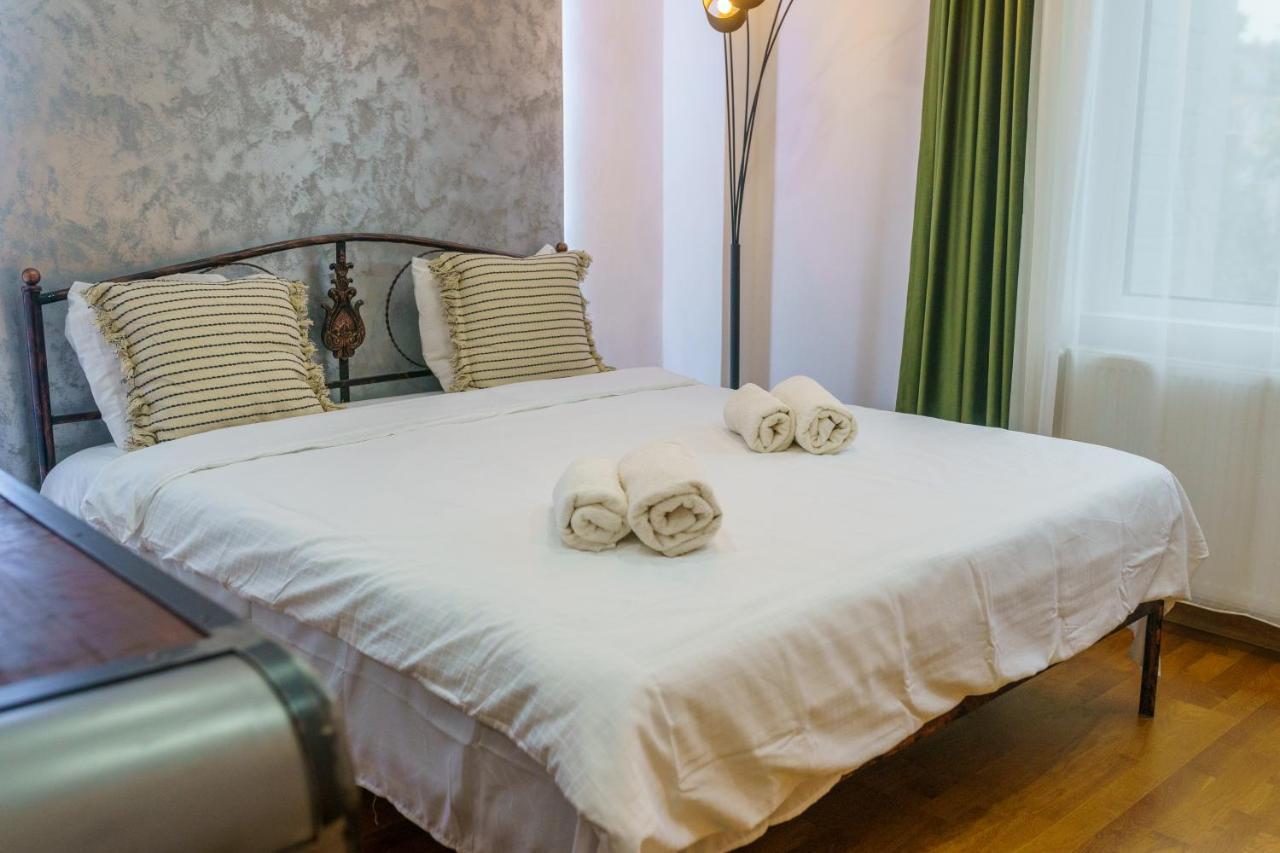 Main Square 5 Star Luxury Apartment With View Kaloşvar Dış mekan fotoğraf